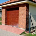 tehlový obklad garáže a vstupu rodinného domu